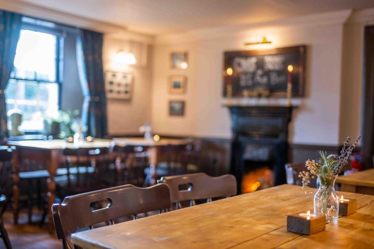 Cross Keys Inn Ettrickbridge Ettrickbridge End エクステリア 写真